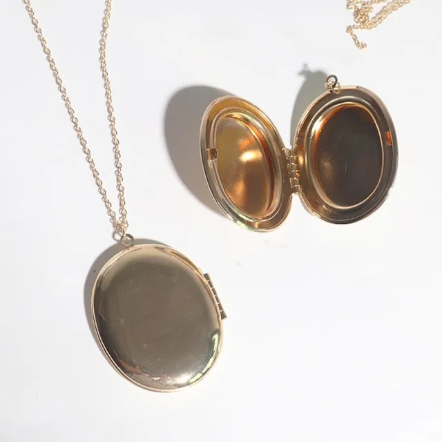 Alice - Dark Academia Book Locket with Pictures