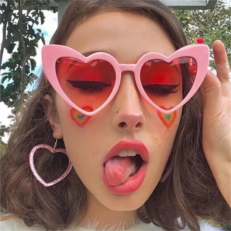Bride to Be Bach Bachelorette Love Heart Sunglasses - Pink