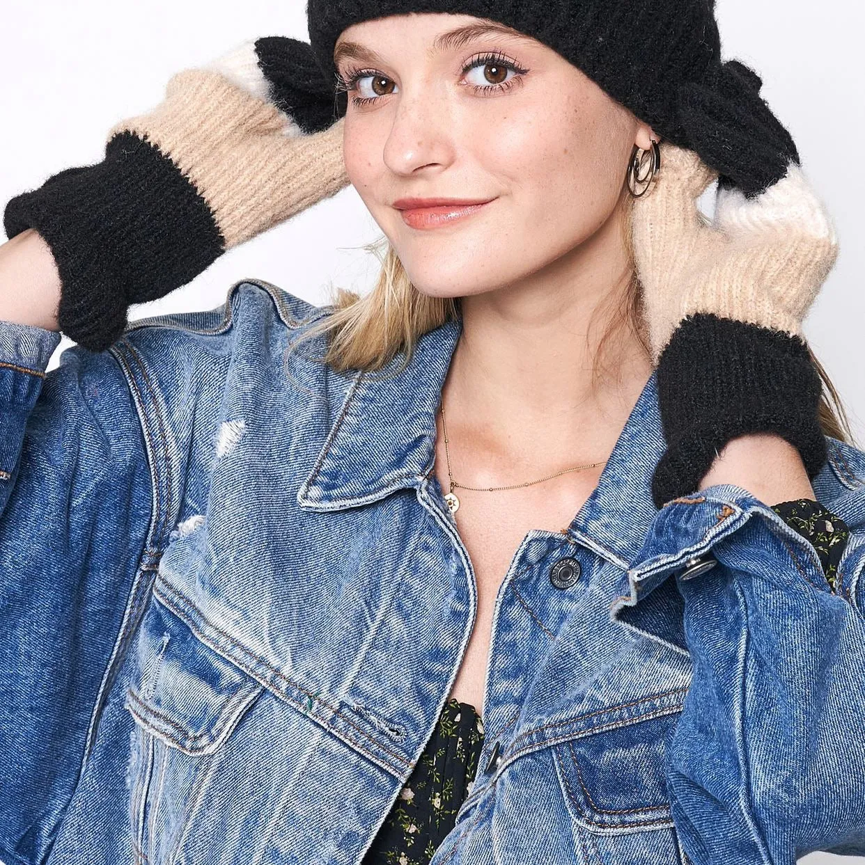 Cozy Color Stripes Long Gloves