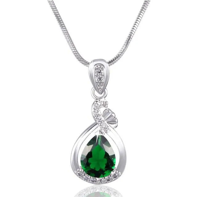 Oval Shaped Water Drop Necklace