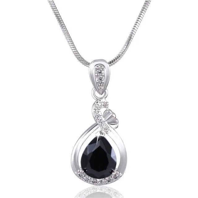 Oval Shaped Water Drop Necklace