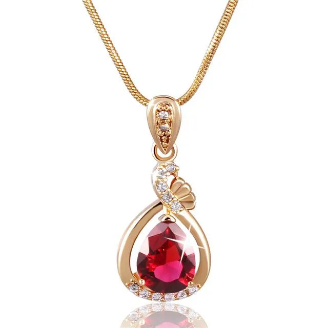 Oval Shaped Water Drop Necklace