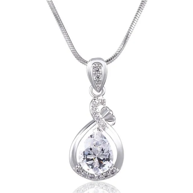 Oval Shaped Water Drop Necklace