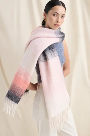 YURA GRADIENT FLUFFY SCARF PINK